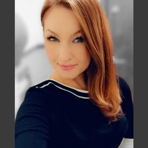 Meet your Posher, Angela Barr